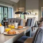 Beechwood 4, Kenmare Luxurious Living 빌라