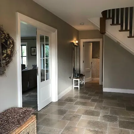 Beechwood 4, Kenmare Luxurious Living Willa