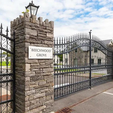 Beechwood 4, Kenmare Luxurious Living