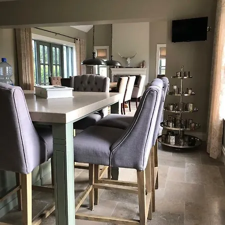 Beechwood 4, Kenmare Luxurious Living