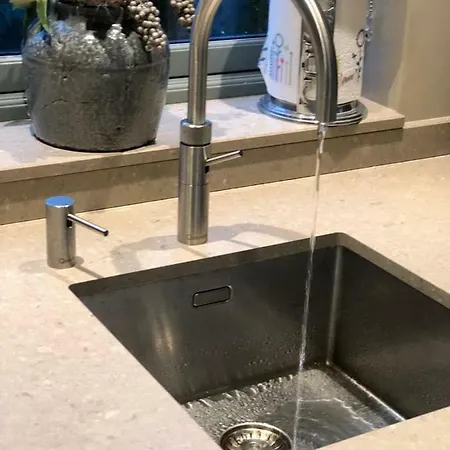 Beechwood 4, Kenmare Luxurious Living *