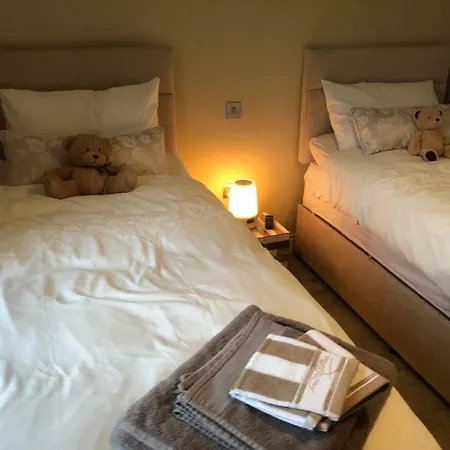 Beechwood 4, Kenmare Luxurious Living