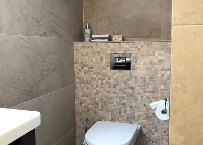 Beechwood 4, Kenmare Luxurious Living Killowen